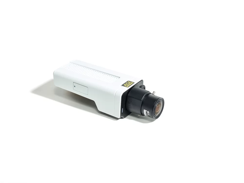 IDCAM_2019_left.7a1f049a